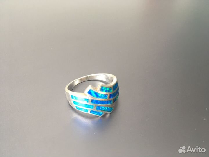 Кольцо с опалом