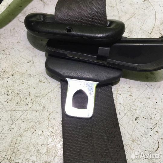 Ремень безопасности Тойота Королла Е100