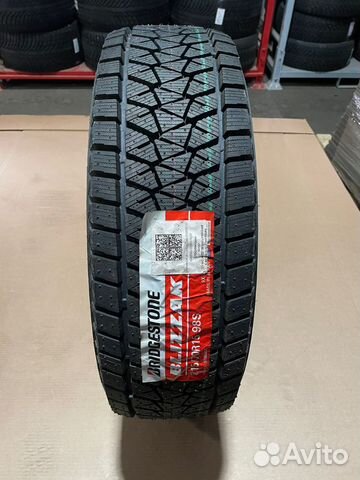 Bridgestone Blizzak DM-V2 215/70 R15 98S
