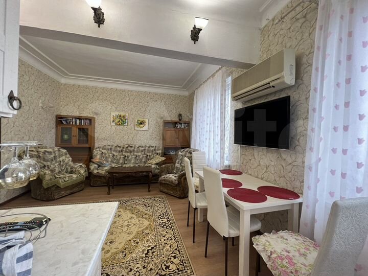 3-к. квартира, 95 м², 2/2 эт.