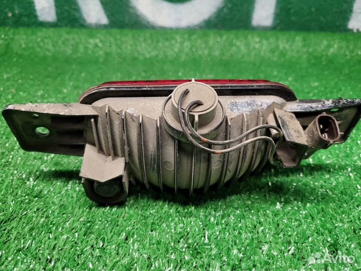 Фонарь задний противотуманный Mitsubishi Pajero