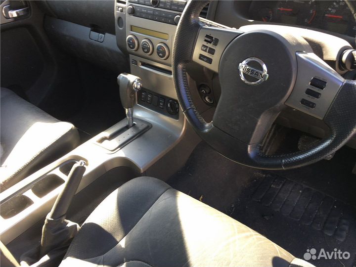 Разбор на запчасти Nissan Navara