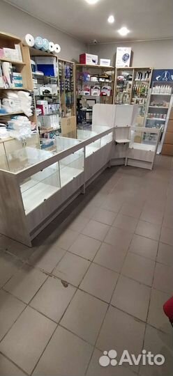 Стеклянная витрина