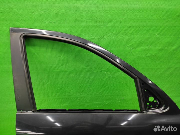 Дверь передняя правая Hyundai Santa Fe 2005-2009