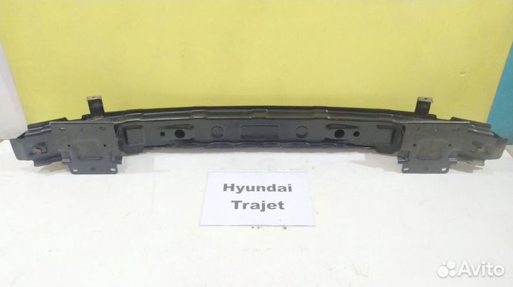 Усилитель переднего бампера Hyundai Trajet, 2004г