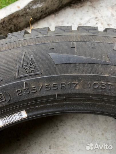 Michelin X-Ice 235/55 R17