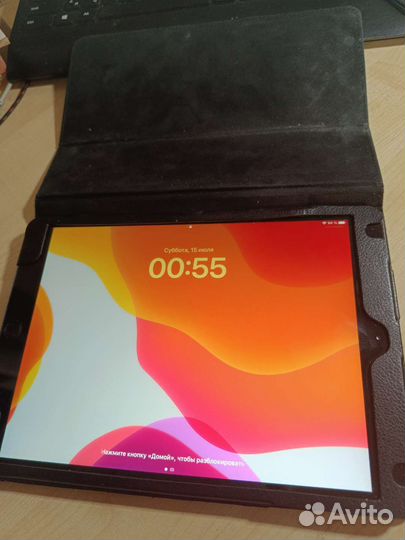 iPad 2019 32 гб +защ.стекло, стилус, чехол