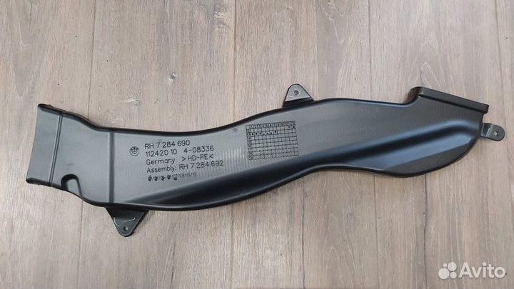 Воздуховод правый Bmw X5 50Ix F15 N63N 4.4 2013