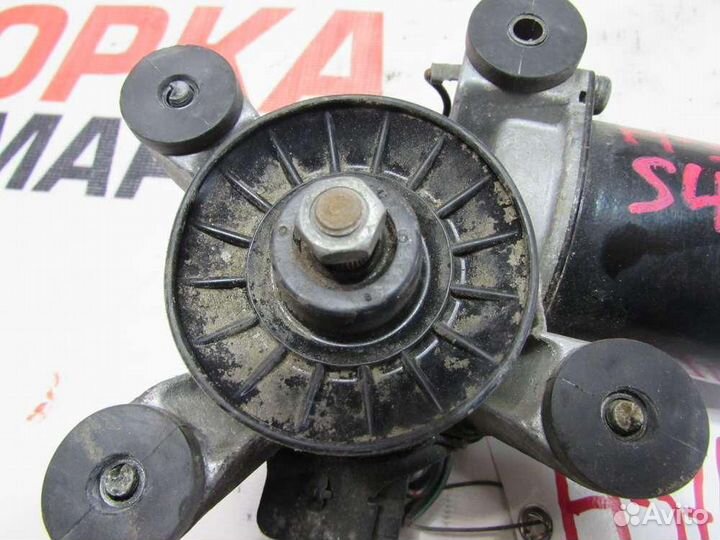 Моторчик стеклоочистителя передний для Toyota Hilu