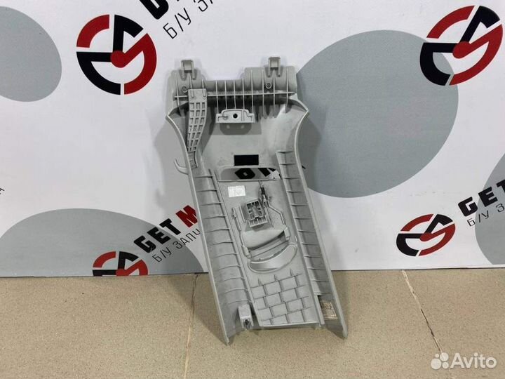 Обшивка стойки VW Polo (RUS) 2020