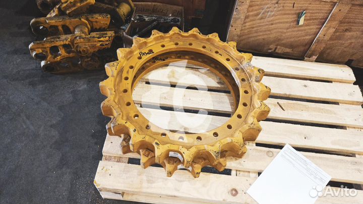 Звездочка ZX270LC-3 V1033227V