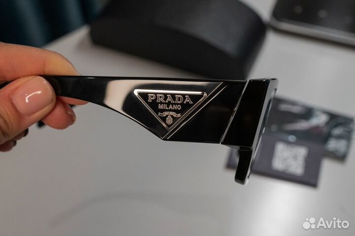 Солнцезащитные очки prada оригинал