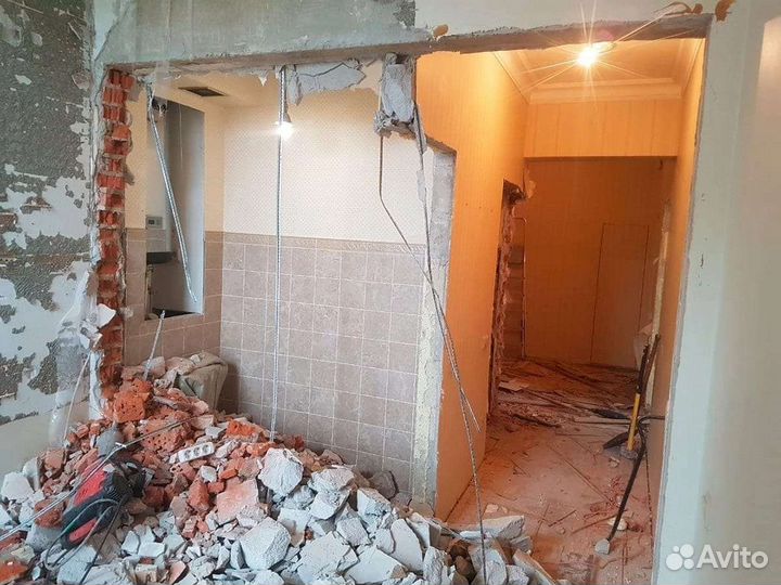 Демонтаж полов, стен, перегородок