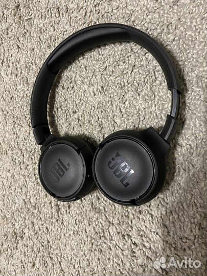 Беспроводные наушники jbl 590 bt