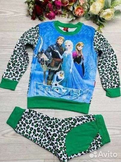 Спортивный костюм для девочки от 4 до 6 лет