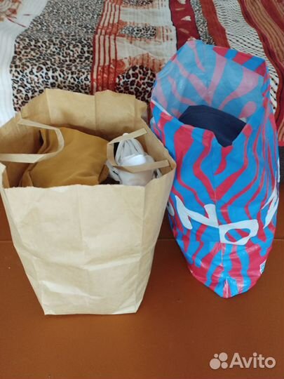 Отдам бесплатно женские вещи пакетом