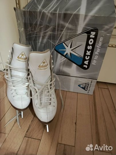 Коньки профессиональные