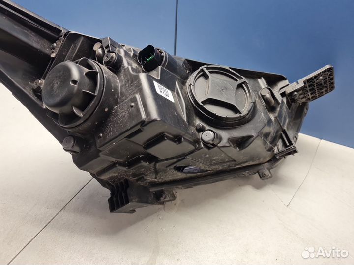 Фара левая Hyundai Creta 2016