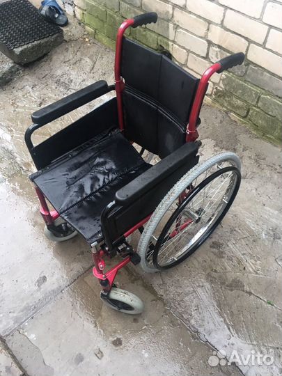 Коляска инвалидная
