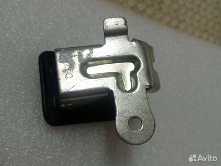 Ручка открывания капота Honda Civic 5D