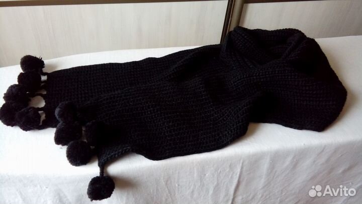 2 цвета. Длинный теплый шарф с помпонами #1