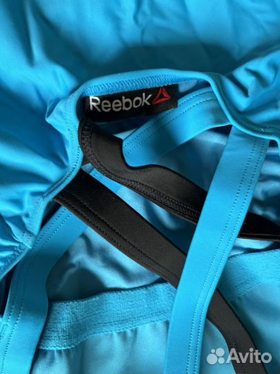 Слитный купалтник Reebok