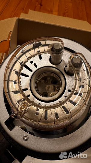 Студийная вспышка godox