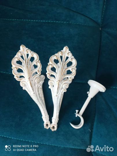 Кронштейн для карниза