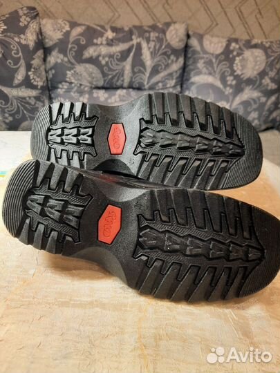 Ботинки мужские зимние новые 40р