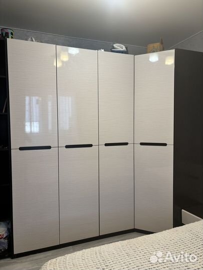 Шкаф и кровать комплектом