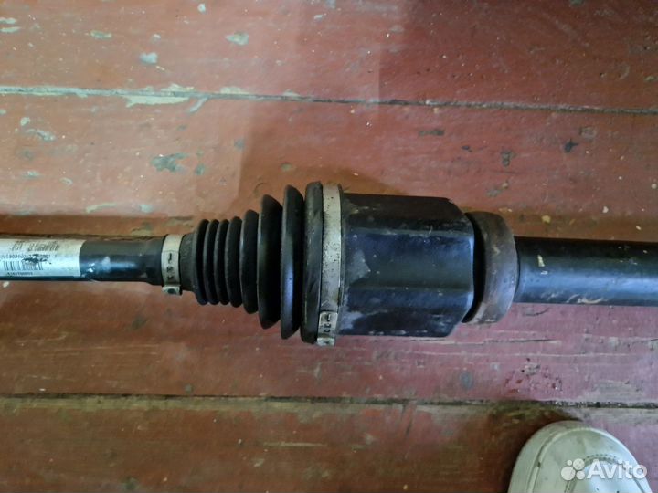 Привод правый Ford Fusion USA АКПП 1.5