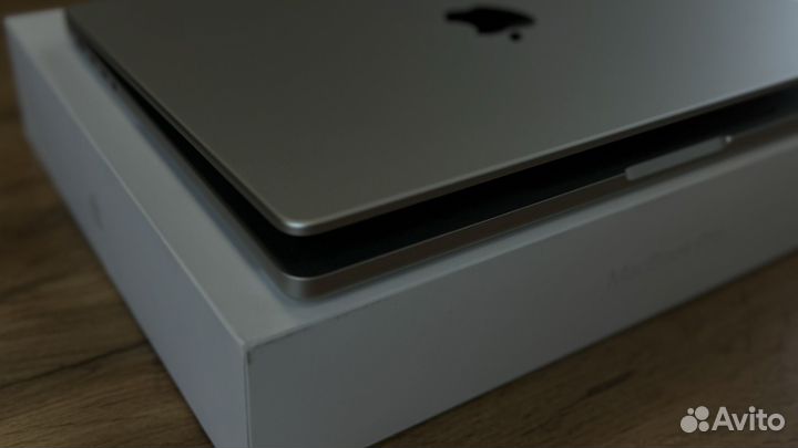 Macbook pro 14 2023 M3/512 новый