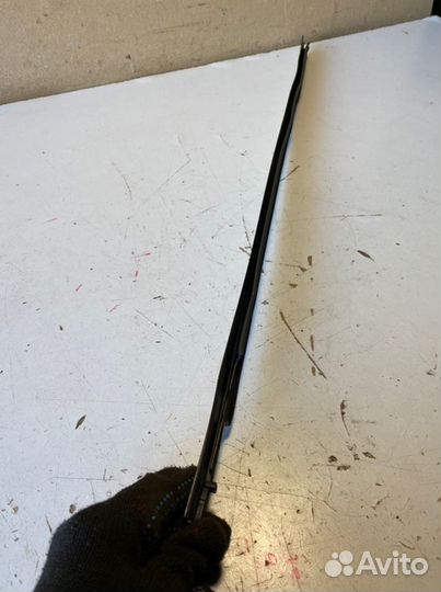 Молдинг стекла передний левый Geely Mk-Cross