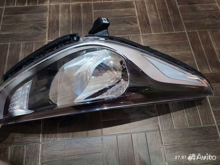 Фара правая Hyundai Solaris 2017- (92102H5000)