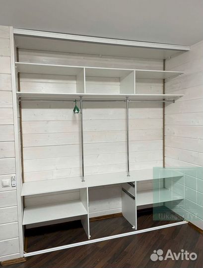 Черный шкаф