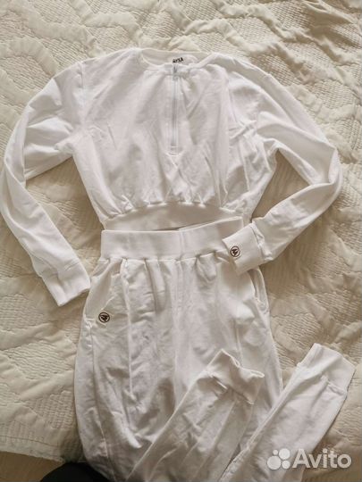 Костюм спортивный женский