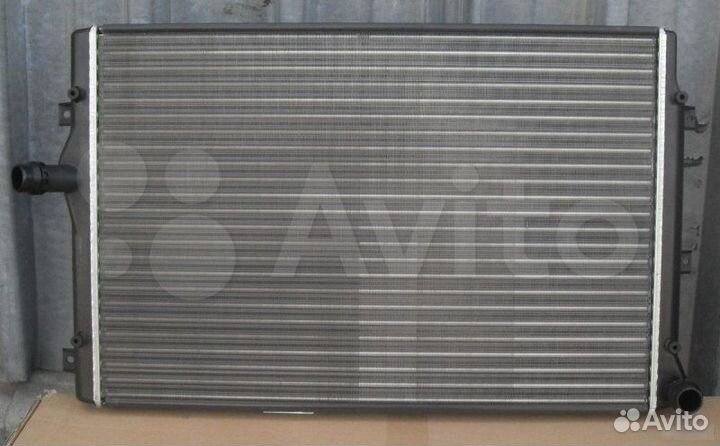 Радиатор Volkswagen Passat