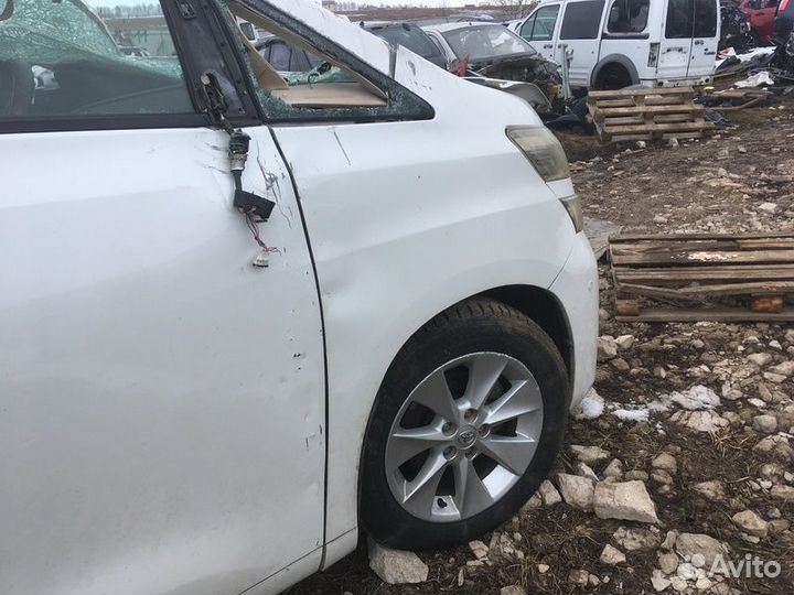 Крыло переднее правое Toyota Alphard II 2008 – 201