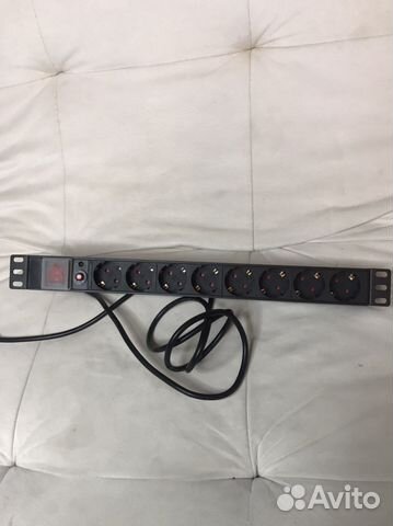 Блок розеток в стойку TWT-PDU19-10A8P