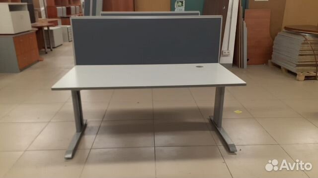 Столы С перегородками 