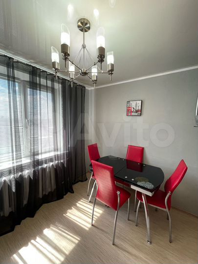 2-к. квартира, 50,5 м², 8/10 эт.