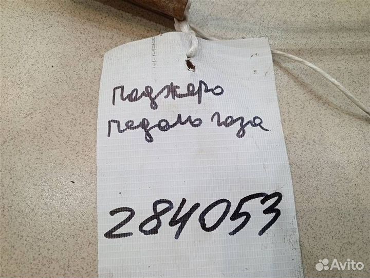 Педаль газа Mitsubishi Pajero iO 1998-2007