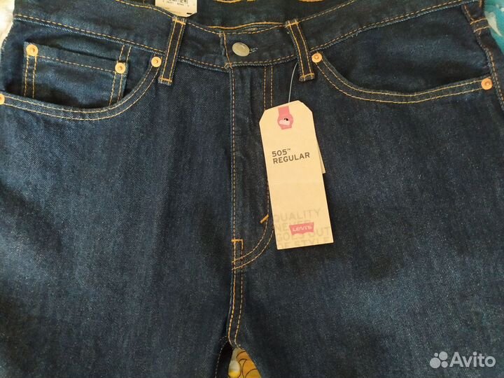 Продам джинсы Levi's
