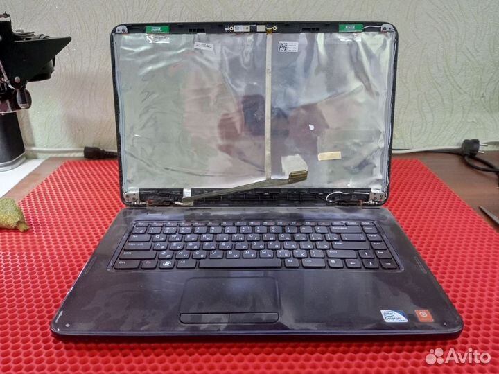 Ноутбук Dell N5050 (разбор)