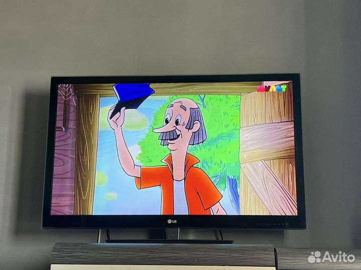 LG 47 \ 3D \ LED \ FullHD