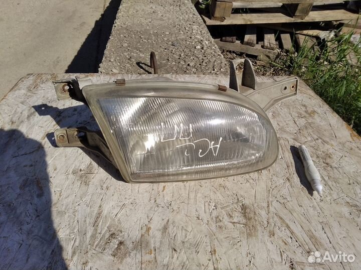 Фара Хендай Акцент 1 передняя правая
