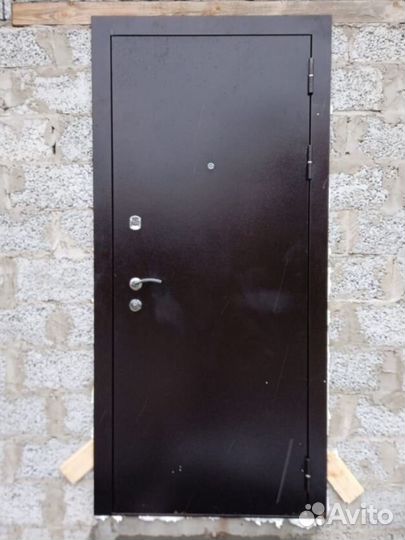 Дверь входная