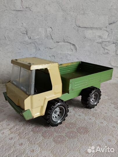 Игрушка машинка железная СССР