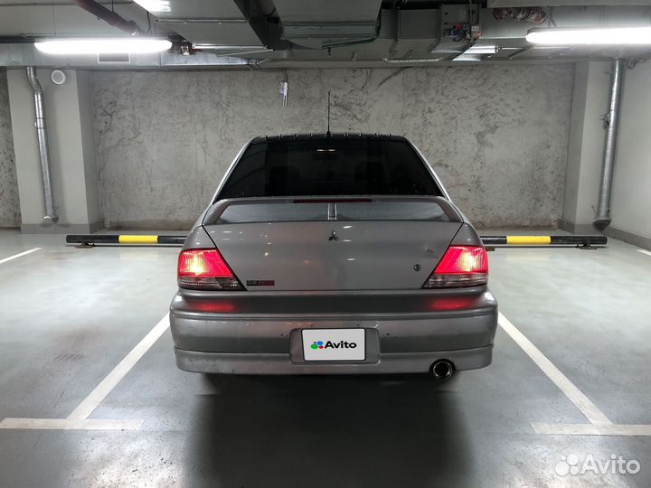 Mitsubishi Lancer 2.0 МТ, 2002, 196 000 км