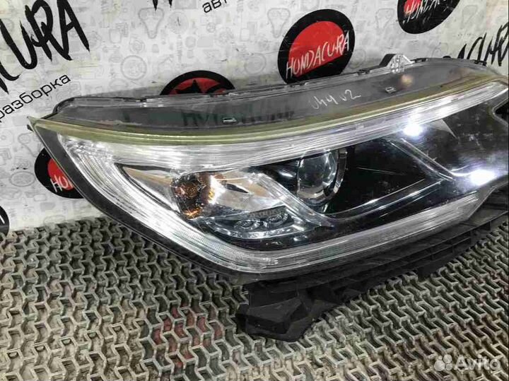 Фара правая Honda CR-V